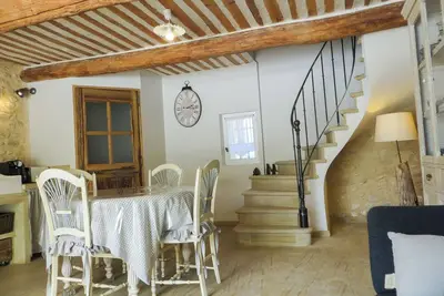Image de Mazet récemment rénové au coeur de la Provence et ses collines