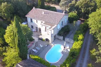 Image de Maison en Pierres avec piscine privative - 10 pers