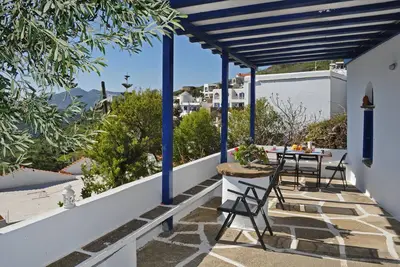 Image de Habitation agricole revisitée dans le centre de l’île de Tinos