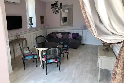 Image de Cottage du Chateau avec piscine au coeur des châteaux de la Loire Azay Rideau
