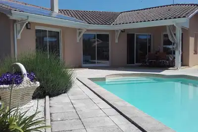Image de Maison idéale avec piscine privée, près du centre et des plages