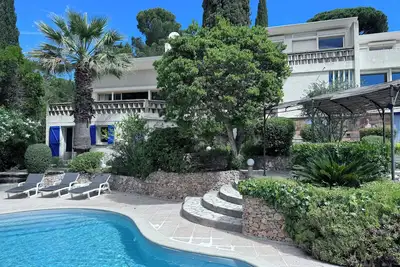 Image de Villa entièrement climatisée, avec piscine, grands espaces, calme, vue mer