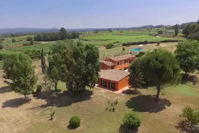 Image de Maison vacances privée Luberon sud 8 pers piscine 15m sur 40000m2 Un Paradis
