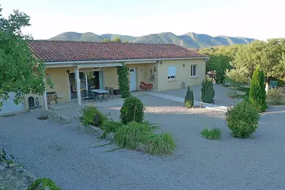 Villa **** 105 m²  3 ch au pied des Cévennes entre Mer 50km et Montagne 5 km