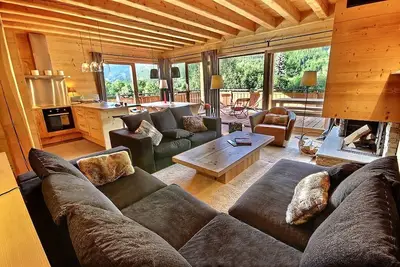 Image de Appartement luxe en duplex soleil cheminée terrasse vue serrechevalierholidays