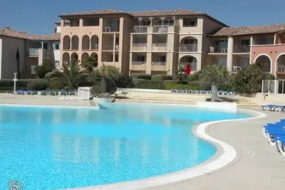 Image de Location Appt F2 face à la mer, piscine. Domaine la Coudouliere. Six Fours Var