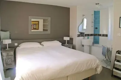 Image de Maison rénovée en Périgord noir avec piscine privée et wifi pour 6/8 personnes