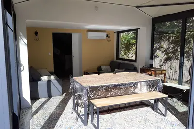 Image de Proche centre avec jardin et garage