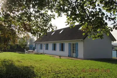 Image de Gîte avec jardin et jolie terrasse à 15km du bord de mer, cadre naturel