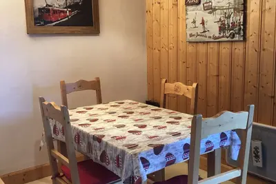 Image de Au cœur de Méribel-Au départ des pistes-2 chambres -6 personnes- Parking privé.
