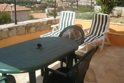 studio l'ile rousse proche mer et  au calme