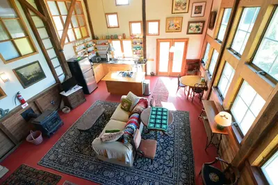 Image de Barn Apt sur la ferme historique tranquille - Vues incroyables