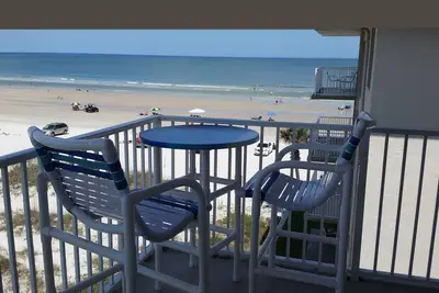 Image de ÉTAGE SUPÉRIEUR - Vues spectaculaires sur l'océan, étapes de la plage, piscine, restaurants.