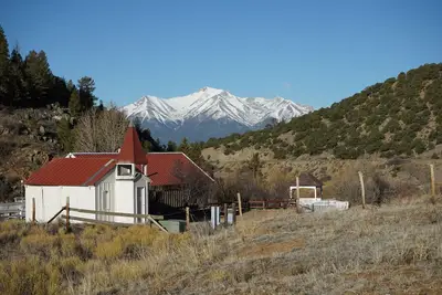 Image de Nouveau! Cottage d'été parfait, Min. de Buena Vista, à côté de la forêt nationale!