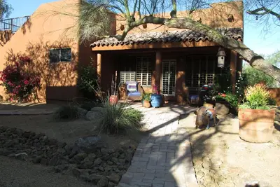 Image de North Scottsdale 1 chambre seule maison d'hĂ´tes avec garage.