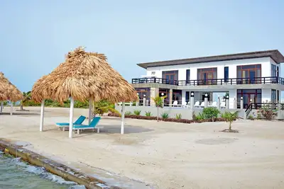 Bord de mer, villa privée de 4 chambres, 10 invités, vacances familiales, activités à proximité