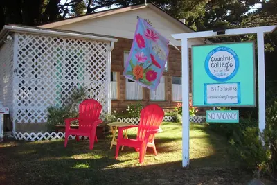Image de Gold Beach Country Cottage / Pet Friendly River View