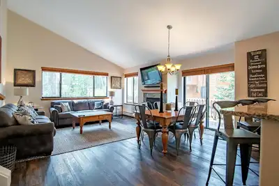 Park Forest Moose Pad Townhome Hot Tub Location de vacances Breckenridge