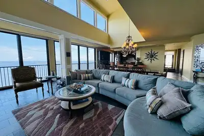 Image de Penthouse en bord de mer à Sanibel Harbor Resort & Spa