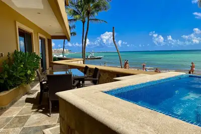 Image de Unique en son genre * Piscine * Beachfront- * El Faro Reef 101 -Susan Mattingly