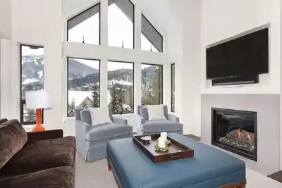 Image de Newly renovated | Free parking | Bbq | Ac