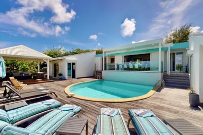 Image de Villa Petit Paradis… 3br, piscine, vue imprenable sur Orient Bay