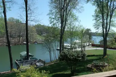 Image de No Wake Cove, trois kayaks, wifi rapide, 2 King 2 Queen 2 Bungalows pour enfants, Game Rm