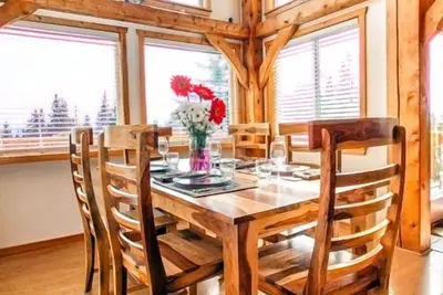 Image de Caribou Meadows par Historic Kilcher Family Homestead en Alaska, la dernière frontière