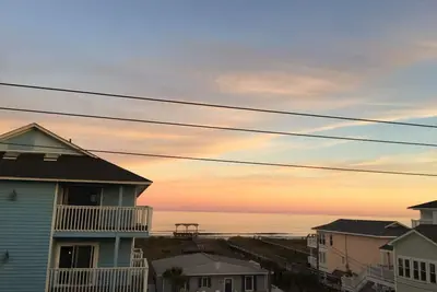 Image de Vues spectaculaires de Carolina Beach de l'avant et de l'arrière, de la piscine et du Wifi - Rénové
