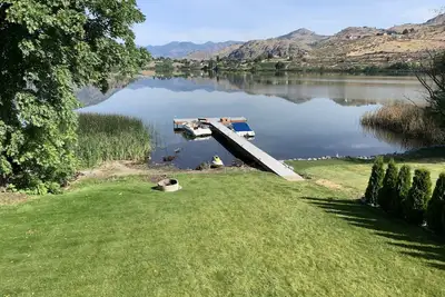 Image de Belle maison sur le lac! Profitez du lac de Roses à Manson, à quelques minutes de Lk Chelan!