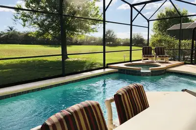 Image de Piscine \/ Spa Sud - Tout Le Jour Soleil - Bbq \/ Wifi \/ Appels Gratuits - Salle De Jeux