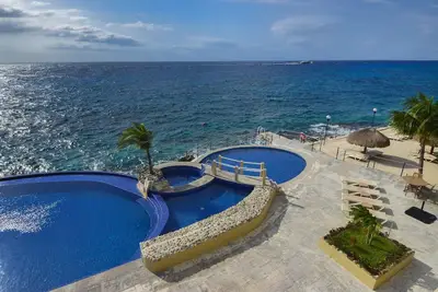 Image de Luxueux Oceanview Condo à Cozumel