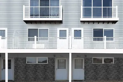 Image de Parfait 1 000 pieds carrés Montauk Oceanfront Condo 3 niveaux