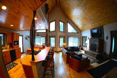 Image de Chalet exceptionnel près de Harbour, Nubs Nob et Boyne Highlands Ski and Golf Resort