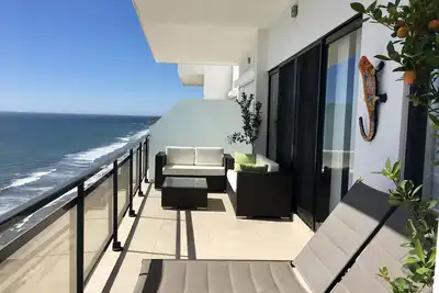 Image de Oceanfront, 3 Br \/ 3. 5 Ba, Nouveau, Condo de luxe sur la plage de Pearl Tower, Mazatlan