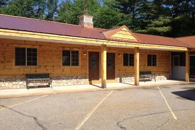 Image de Mountain Lodge Style Condo Suite - 5 minutes de Storyland \/ North Conway
