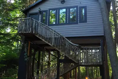 Image de Brand New Luxury Tree House