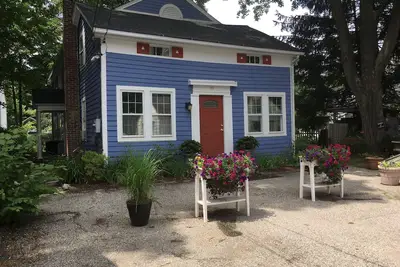 Image de En ville, à pied de tout, près de Kent, Sud-Kent et écoles Marvelwood