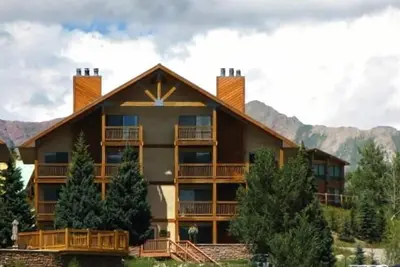 Image de Énorme 4 Br. Spacieux avec vue * Meilleure offre sur la montagne * Promenade facile aux remontées mécaniques