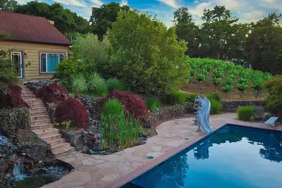 Image de Maison familiale 3br sur un vignoble calme près de Stanford et Palo Alto