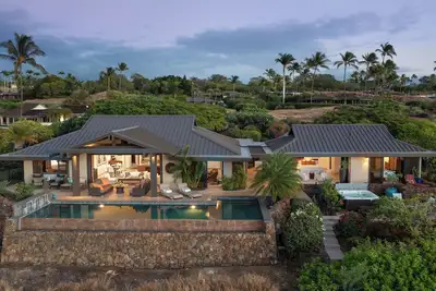 Image de Mauna Kea Home - Vues spectaculaires, piscine privée à débordement chauffée, promenade jusqu'à la plage