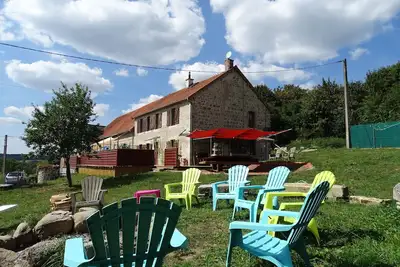 Image de Ferme en pierre dans le centre de la France avec piscine intérieure chauffée toute l'année