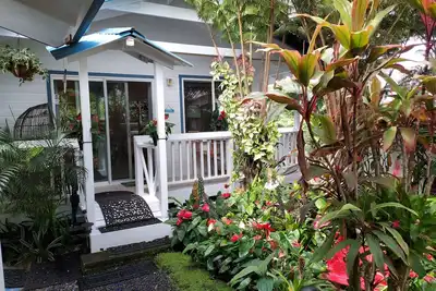 Image de Hilo Town ~ Cottage De Jardin Botonical Gated Ultra Privé avec Koi Pond