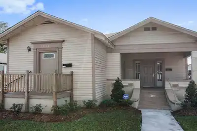 Image de Myrtle St Manor 3br / 2ba Sleeps 6!