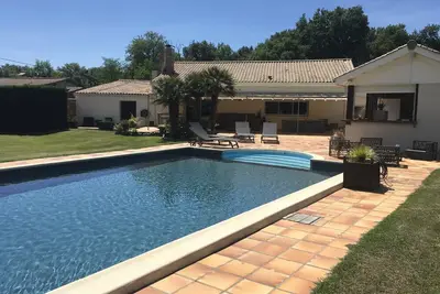 Image de Villa 5* Avec Piscine Chauffee Et Prise Chargement Vehicules Electriques