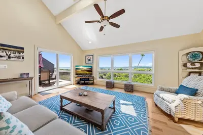 Image de Waterfront Beach Club Villa! 3 Br \/ 3. 5 Ba! Luxe, front de mer, vues incroyables!