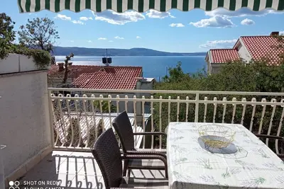 Image de Garçonnière avec la terrasse et la vue sur le mer Novi Vinodolski (As-15823-a)