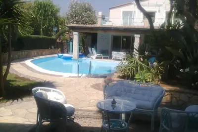 Image de Villa \"lanthana\" très confortable et confortable sur 2 étages, indépendante