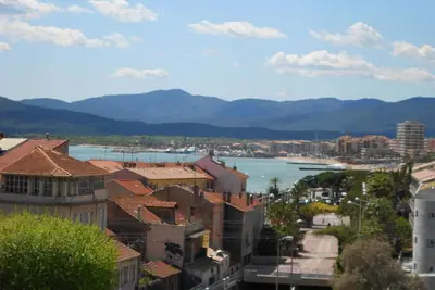 Image de appartement 2\/3 pièces avec mezzanine, centre, vue mer, saint Saint Raphaël