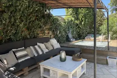 Image de Gîte de charme pour 4 avec piscine (indépendant et avec son entrée privée)>
